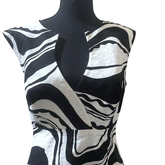 TRINA TURK Patterned Black & White Sleeveless Dress Women’s Size 8 Full Lining - Picture 5 of 15